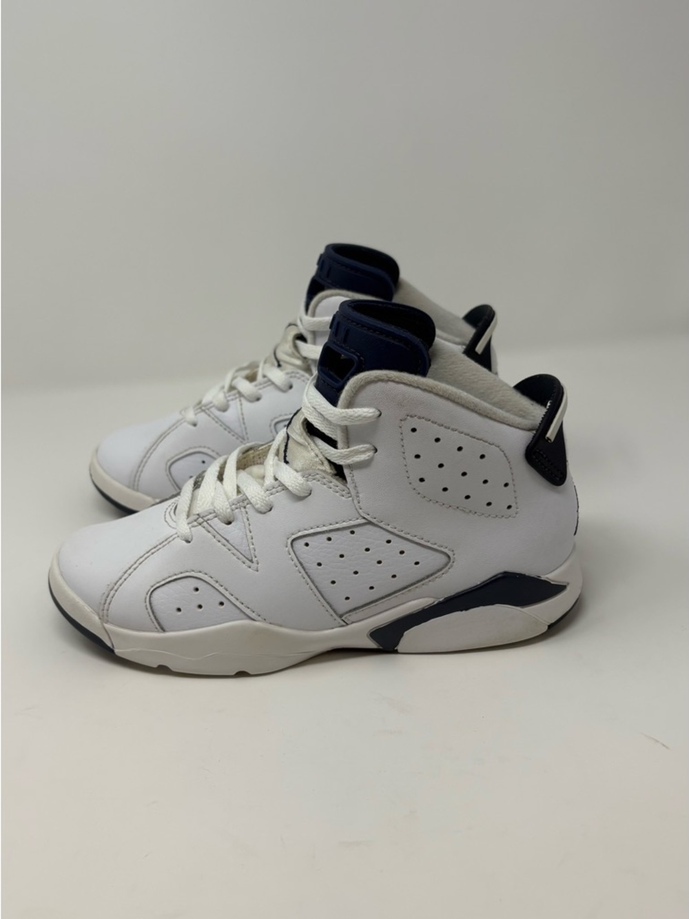 Nike Air Jordan 6 Retro Midnight Navy Sneakers Kids 13.5C